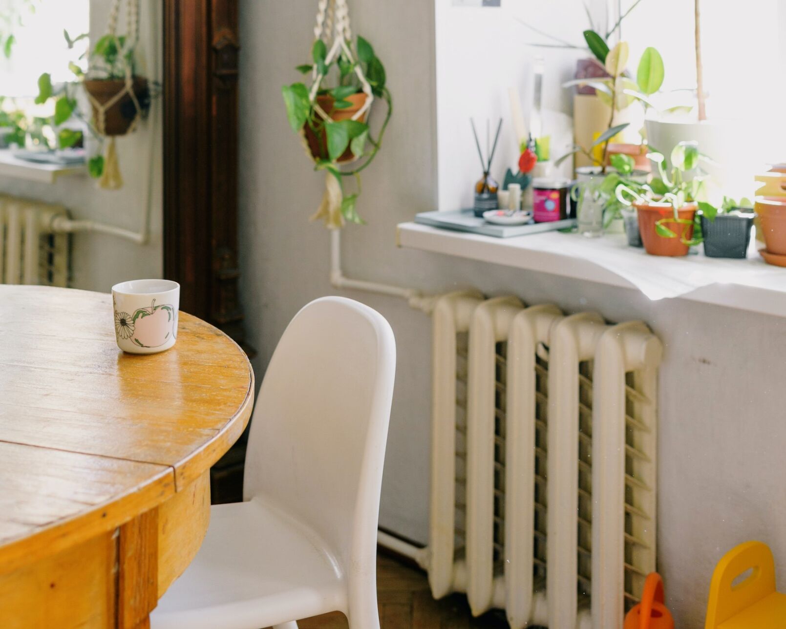 Top 4 Decorating Ideas to Enhance Your Dining Room Windows
